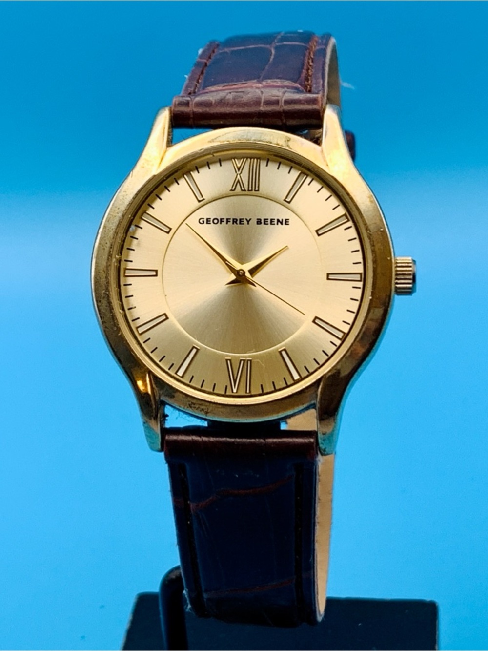 GEOFFREY BEENE Men’s Fashion Wristwatch Japan Movt Original Strap Works New Batt